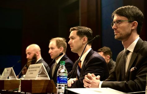  Four representatives from Vietnam Veterans of America, Graphika, Twitter and Facebook testifying before the Committee on Veterans’ Affairs about veteran exploitation on social media. 

