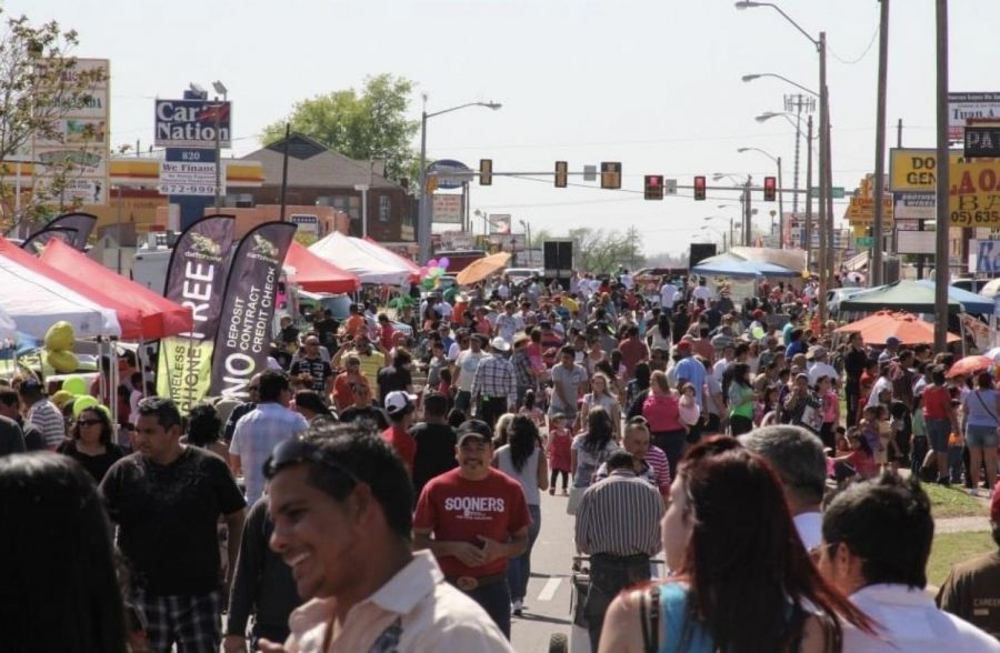 Oklaoma City residents celebrate “El Dia de Niño” The Day of the Children at La 29 festival. (PHOTO courtesy Greater Oklahoma City Hispanic Chamber of Commerce)

