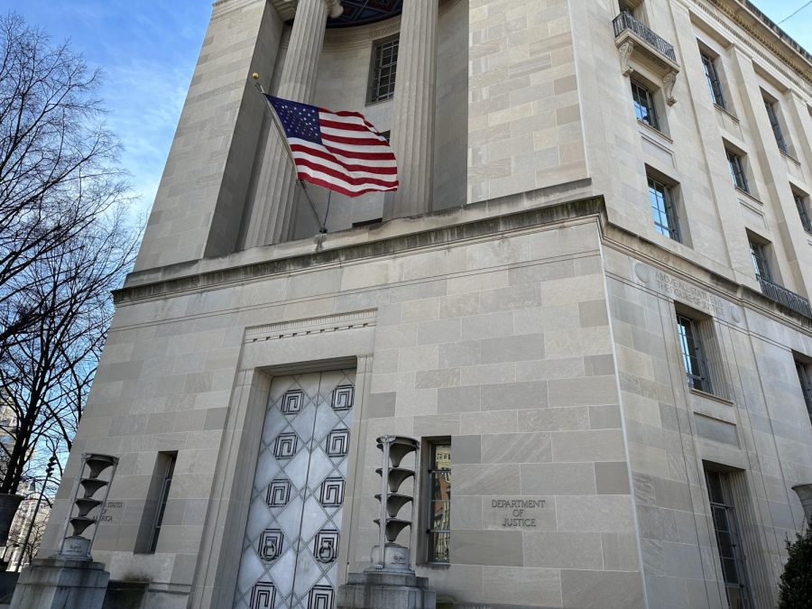 The Department of Justice building in Washington. (Gaylord News photo/Noah Mack)
