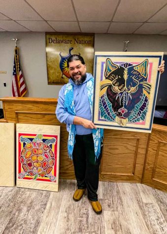 Choctaw artist D.G. Smalling honors Delaware Nation with artwork. Photo courtesy Delaware Nation.